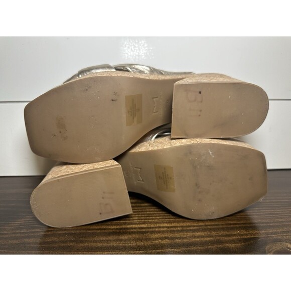 Marc Fisher Arlee 3 Gold Metallic Platform Chunky Slip On Sandals Y2K Women's 8 - Picture 7 of 10